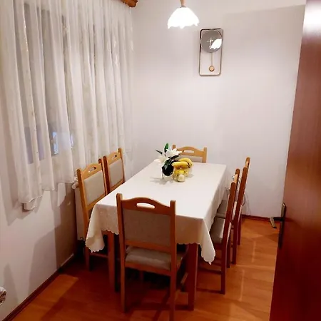 Apartman Bane Apartment *